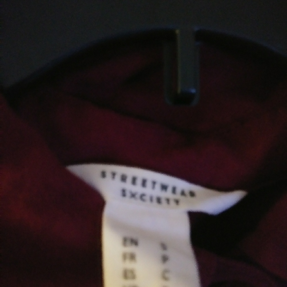 Button down collared shirt - Picture 3 of 3
